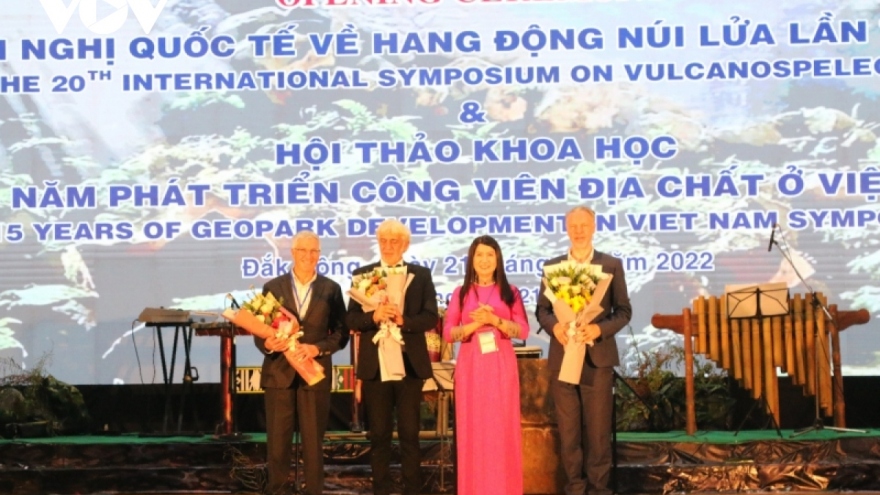 Vietnam hosts int'l symposium on volcanic caves